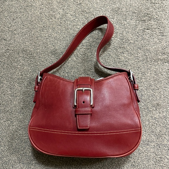 Rare Vintage Coach Hampton Bag Red Leather Y2K Hobo Buckle Purse Style #7584 - Picture 1 of 5